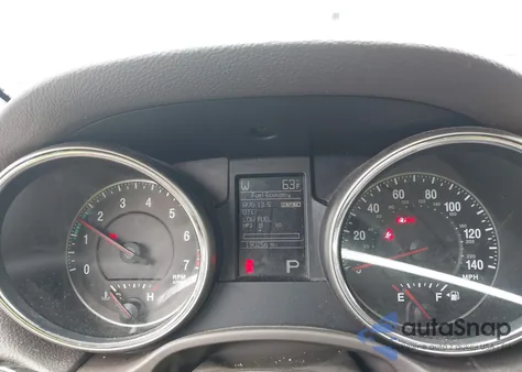 2012 Jeep Grand Cherokee Laredo z USA, uszkodzony, nr VIN 1C4RJEAG2CC237122